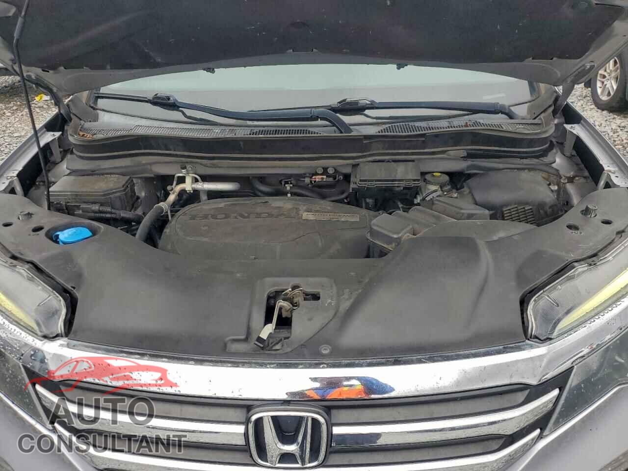 HONDA PILOT 2016 - 5FNYF5H59GB018541