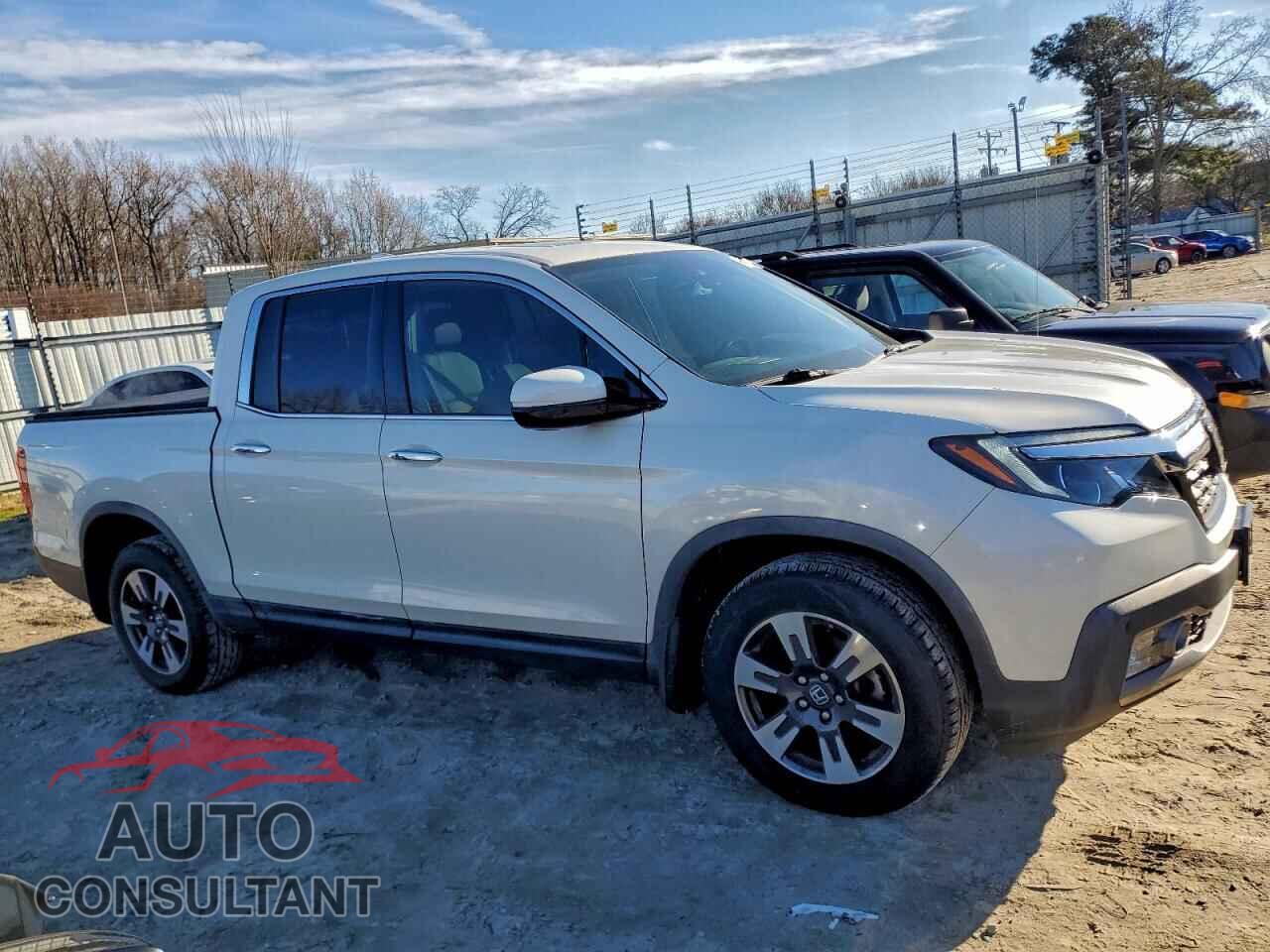HONDA RIDGELINE 2017 - 5FPYK3F77HB035349