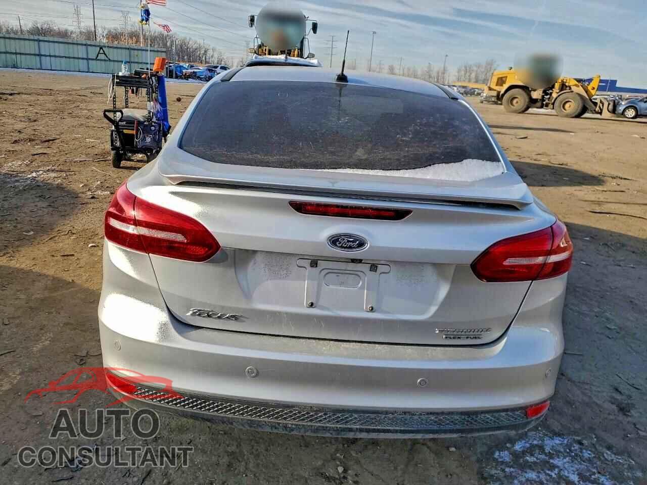 FORD FOCUS 2015 - 1FADP3J26FL355458