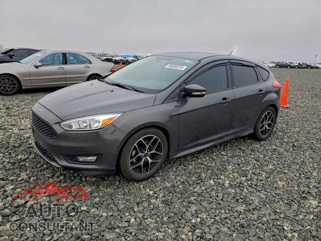 FORD FOCUS 2016 - 1FADP3K28GL372892