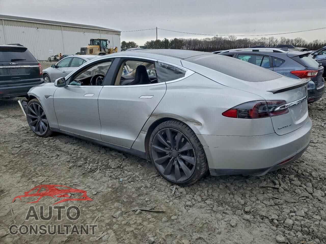 TESLA MODEL S 2012 - 5YJSA1DP5CFS01028