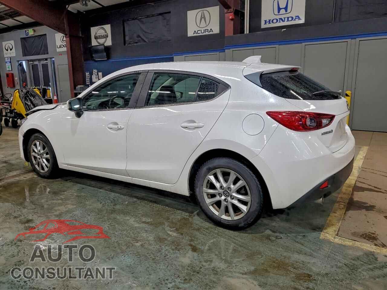 MAZDA 3 2015 - JM1BM1M76F1242191