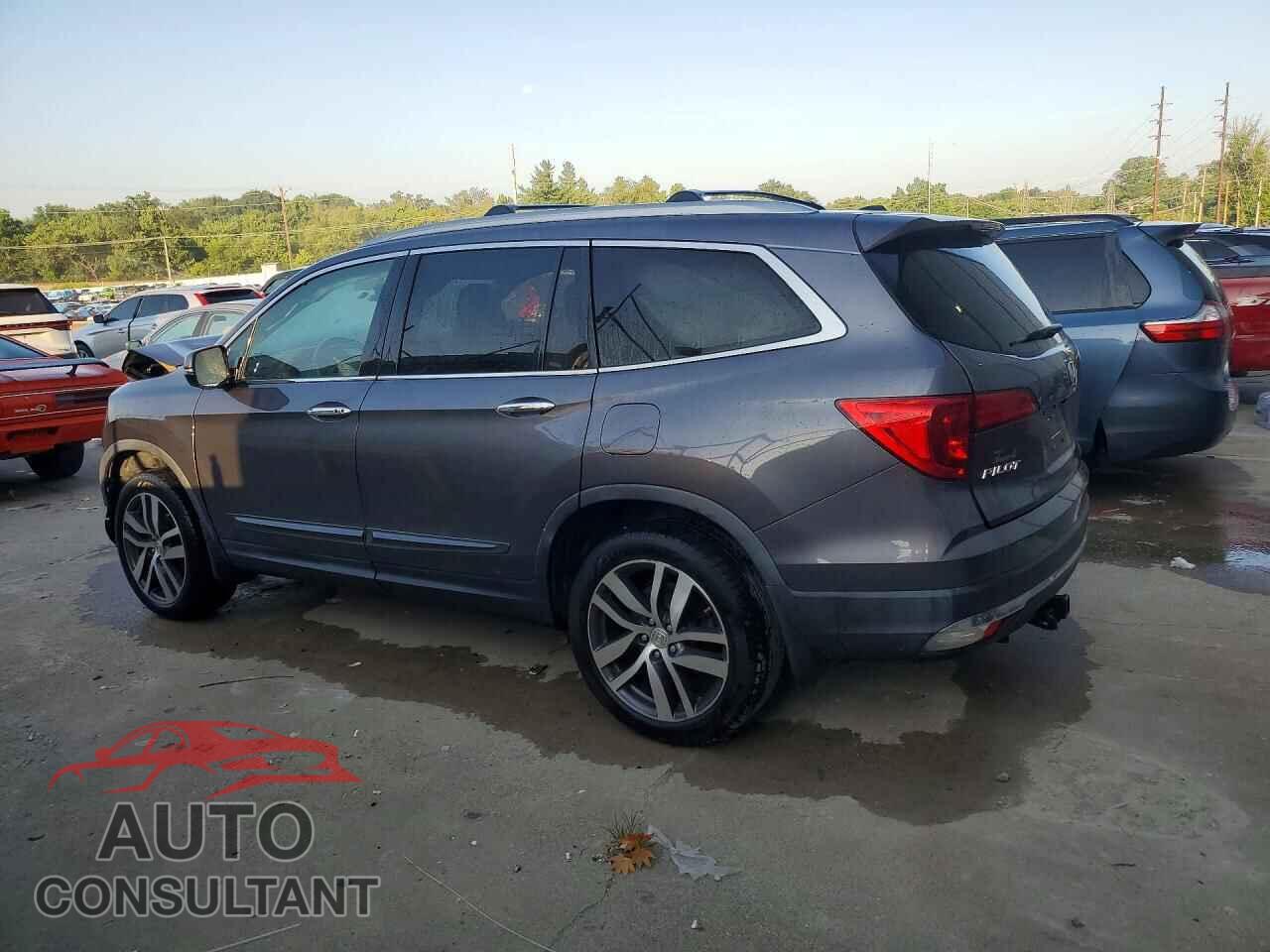 HONDA PILOT 2017 - 5FNYF6H02HB028355