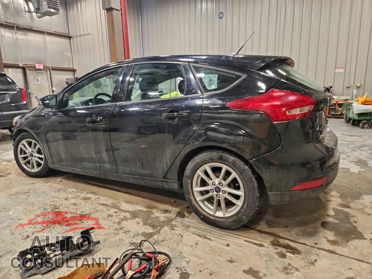 FORD FOCUS 2017 - 1FADP3K22HL319798
