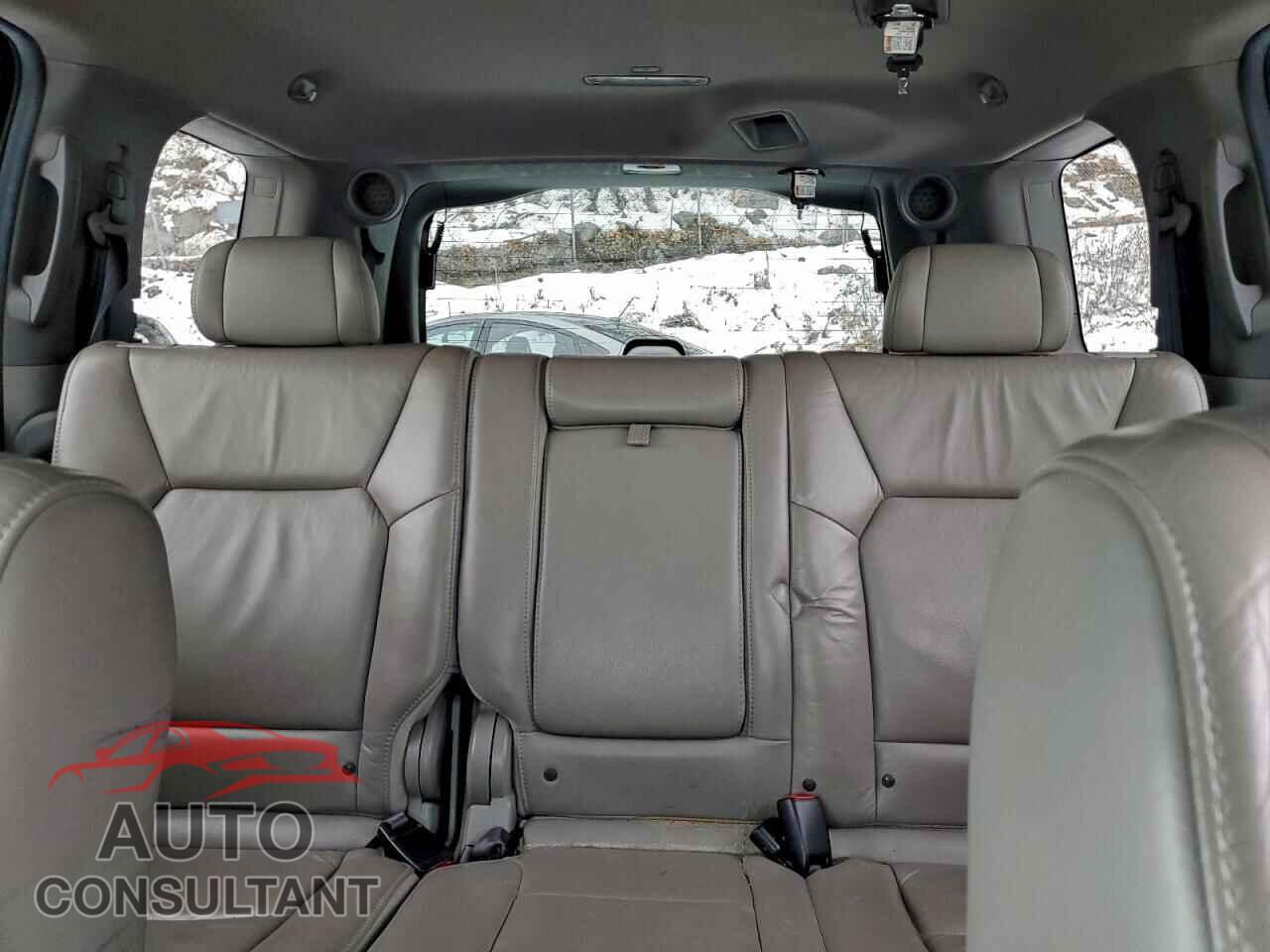 HONDA PILOT 2011 - 5FNYF4H97BB088254