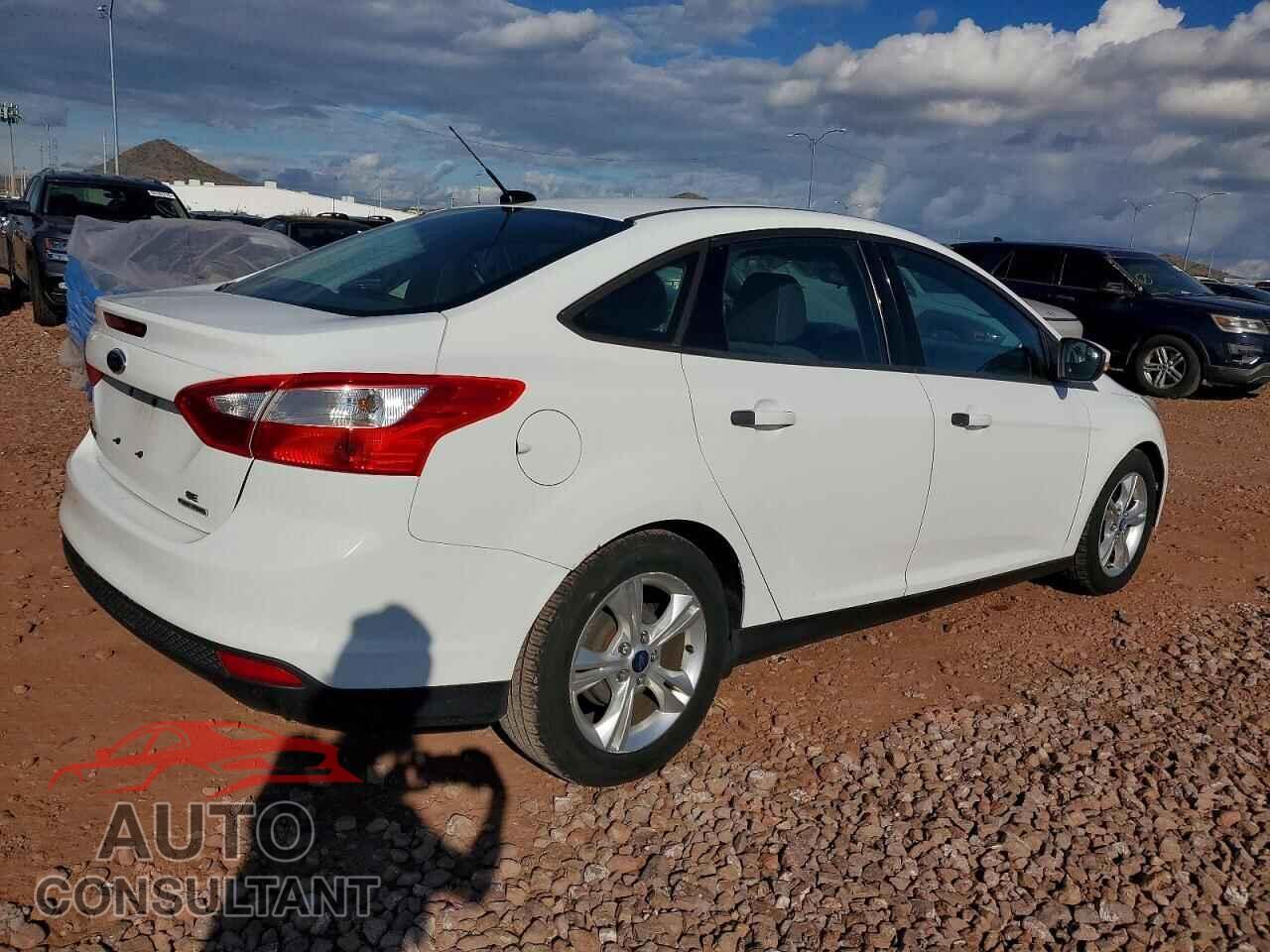 FORD FOCUS 2014 - 1FADP3F27EL163232