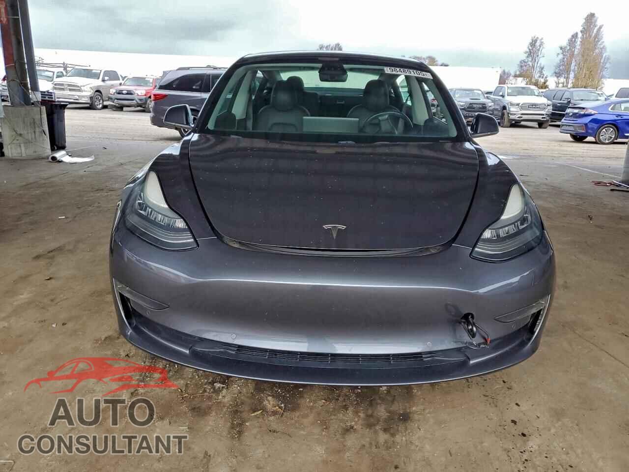 TESLA MODEL 3 2019 - 5YJ3E1EB9KF389207