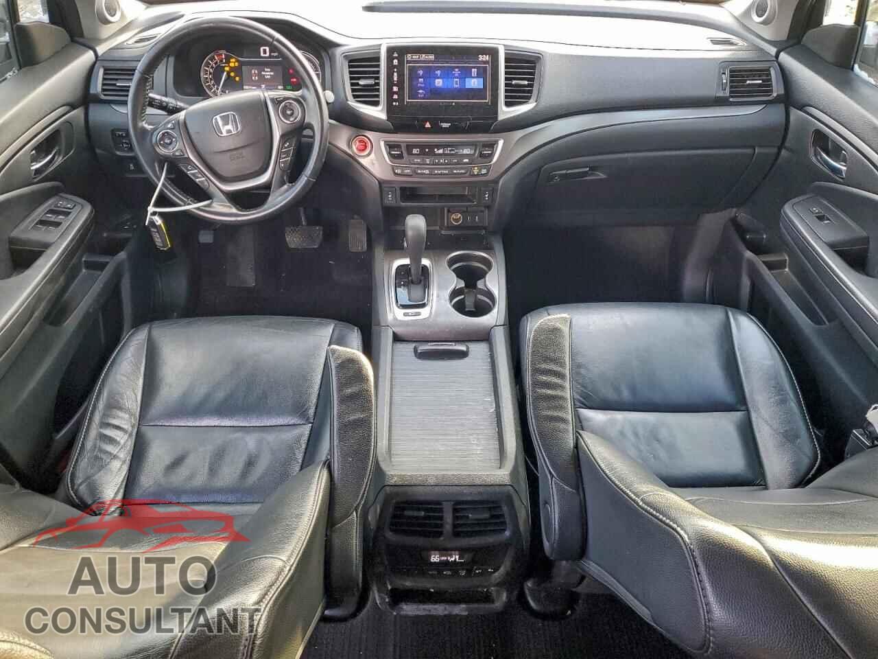 HONDA PILOT 2018 - 5FNYF6H71JB009461