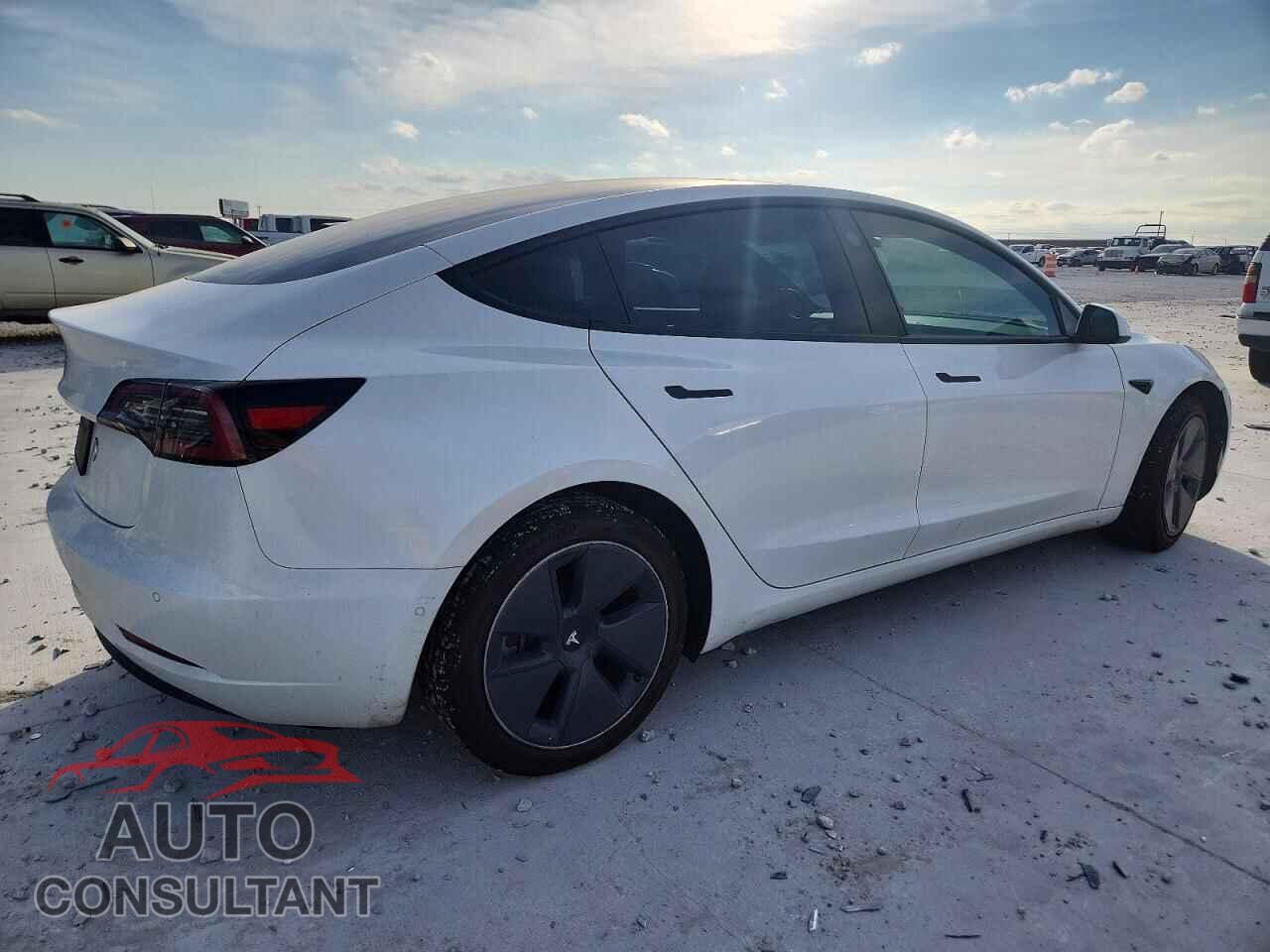 TESLA MODEL 3 2021 - 5YJ3E1EA9MF085594