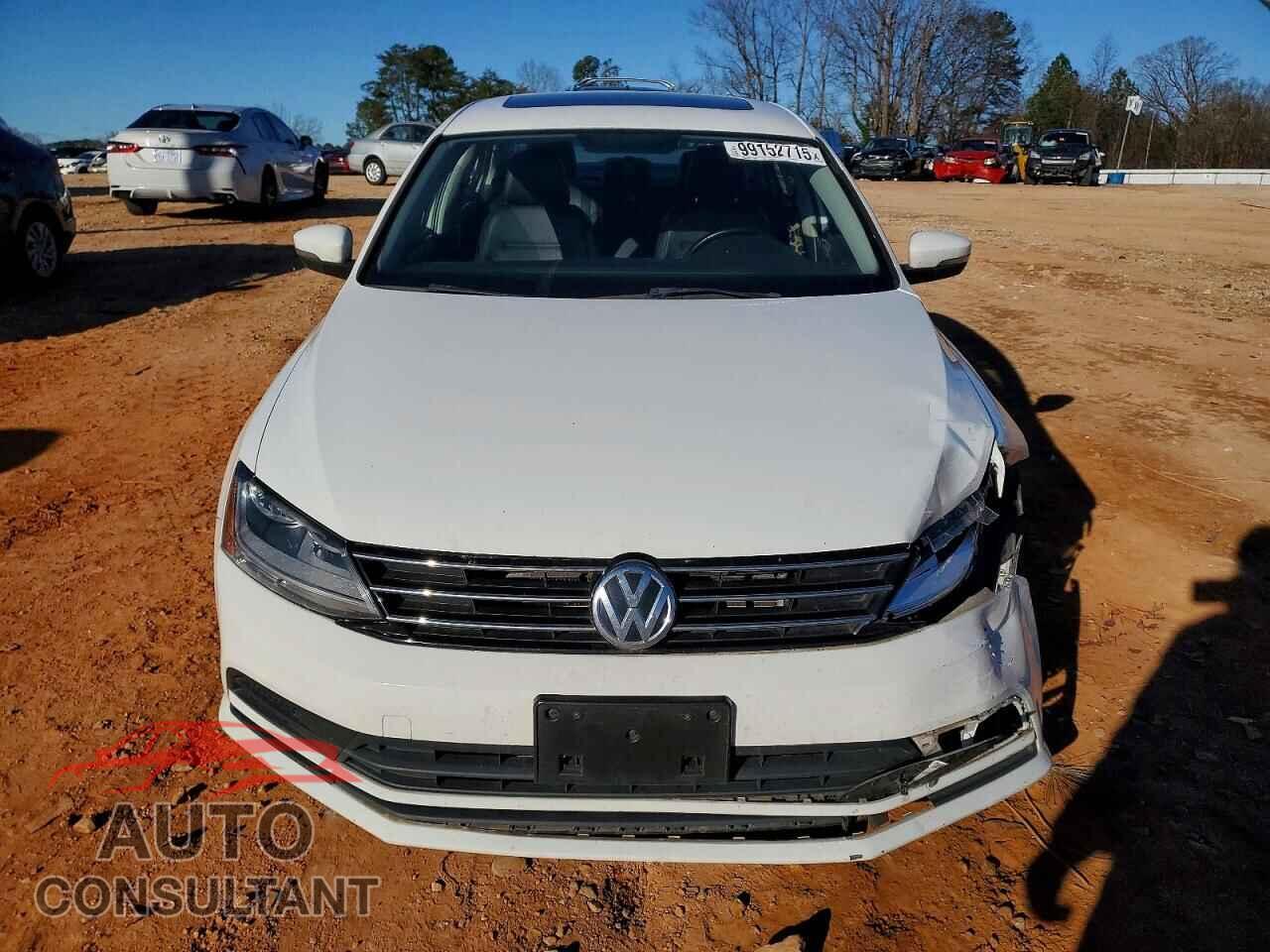 VOLKSWAGEN JETTA 2017 - 3VWDB7AJ2HM386325