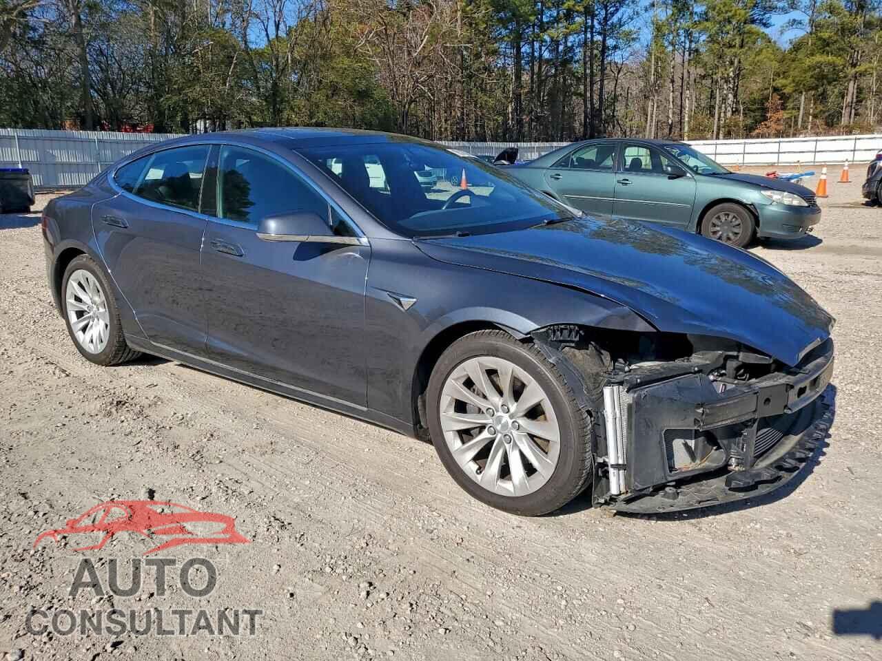 TESLA MODEL S 2017 - 5YJSA1E24HF196723