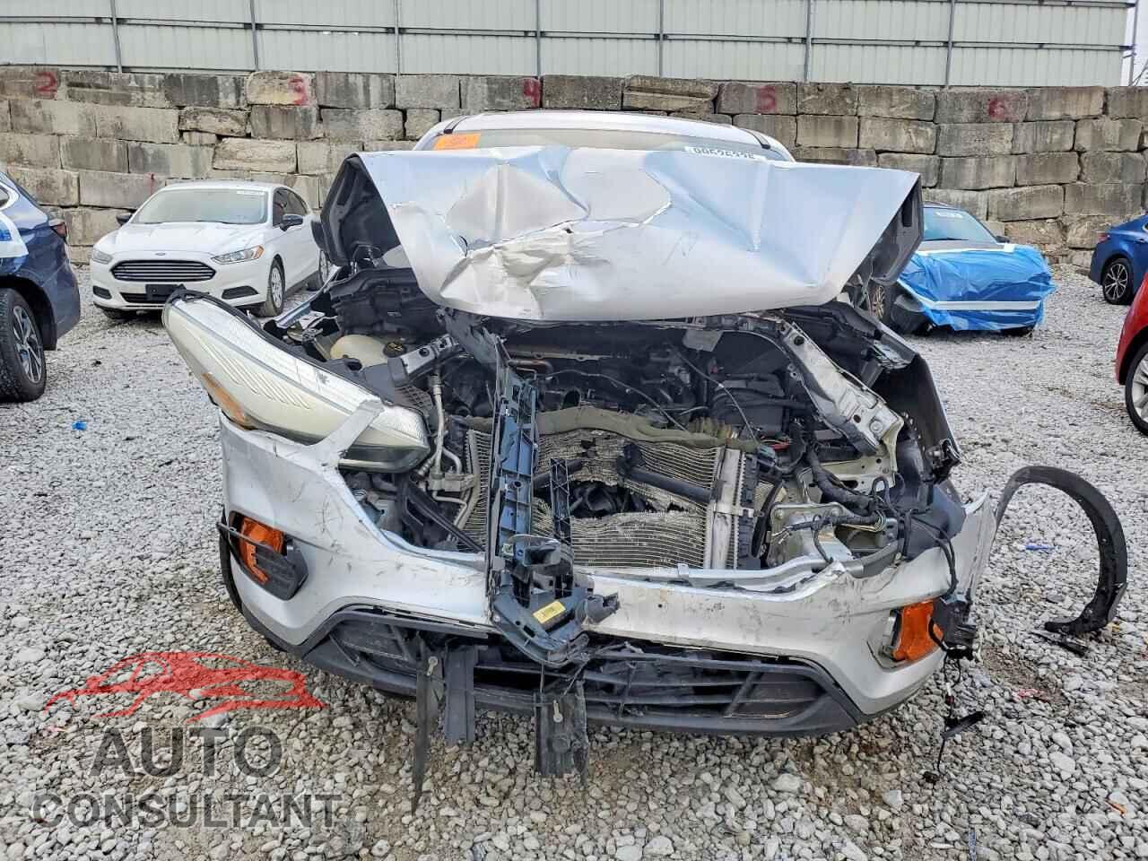 FORD ESCAPE 2017 - 1FMCU0F74HUD65013