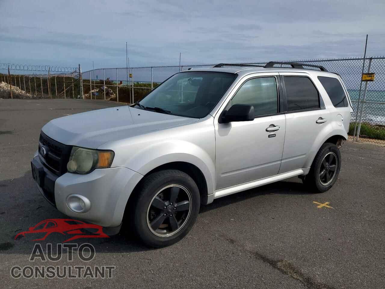 FORD ESCAPE 2011 - 1FMCU0D76BKA68637