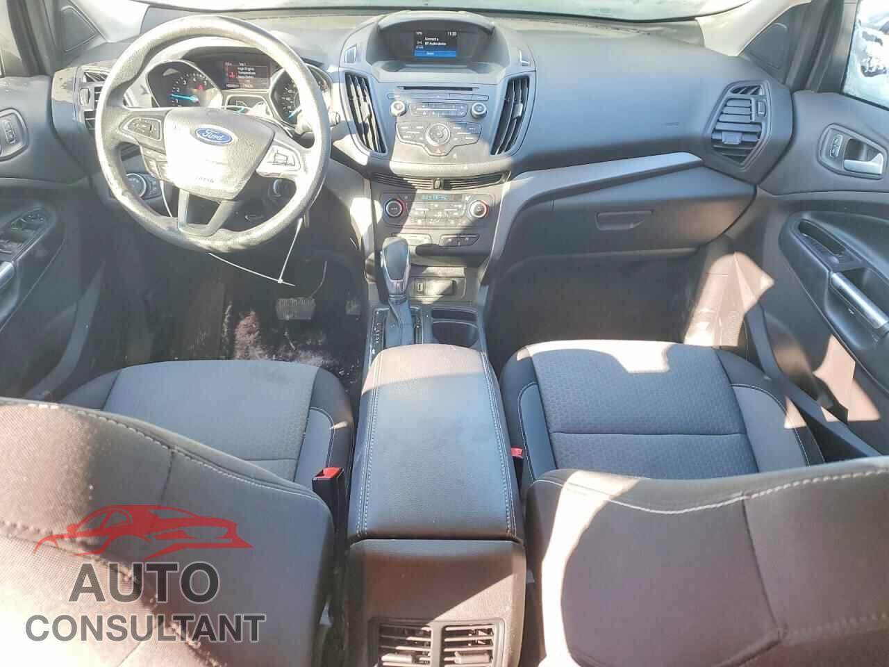 FORD ESCAPE 2018 - 1FMCU0GD3JUC97975