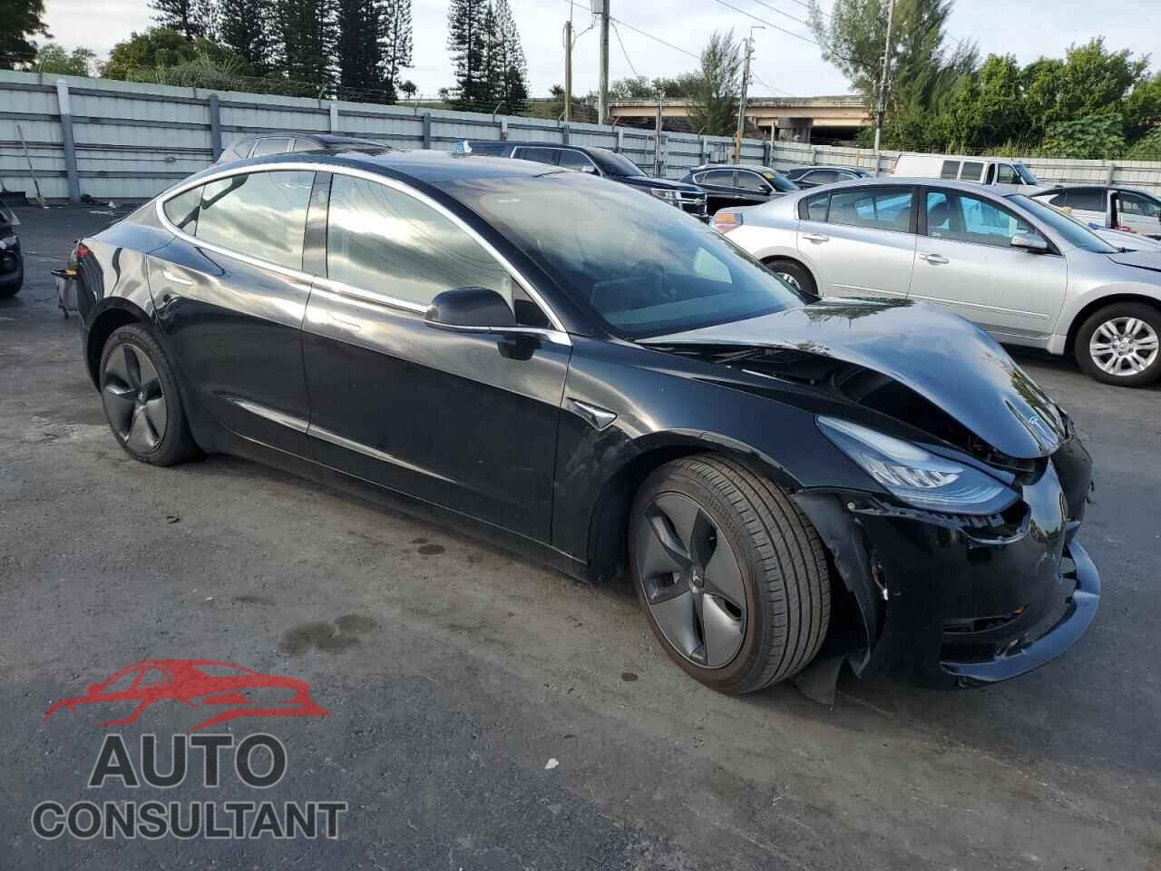 TESLA MODEL 3 2019 - 5YJ3E1EA1KF306571