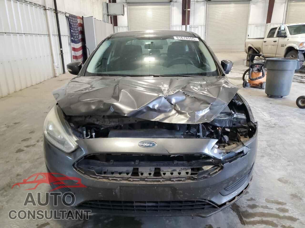 FORD FOCUS 2016 - 1FADP3F21GL312429