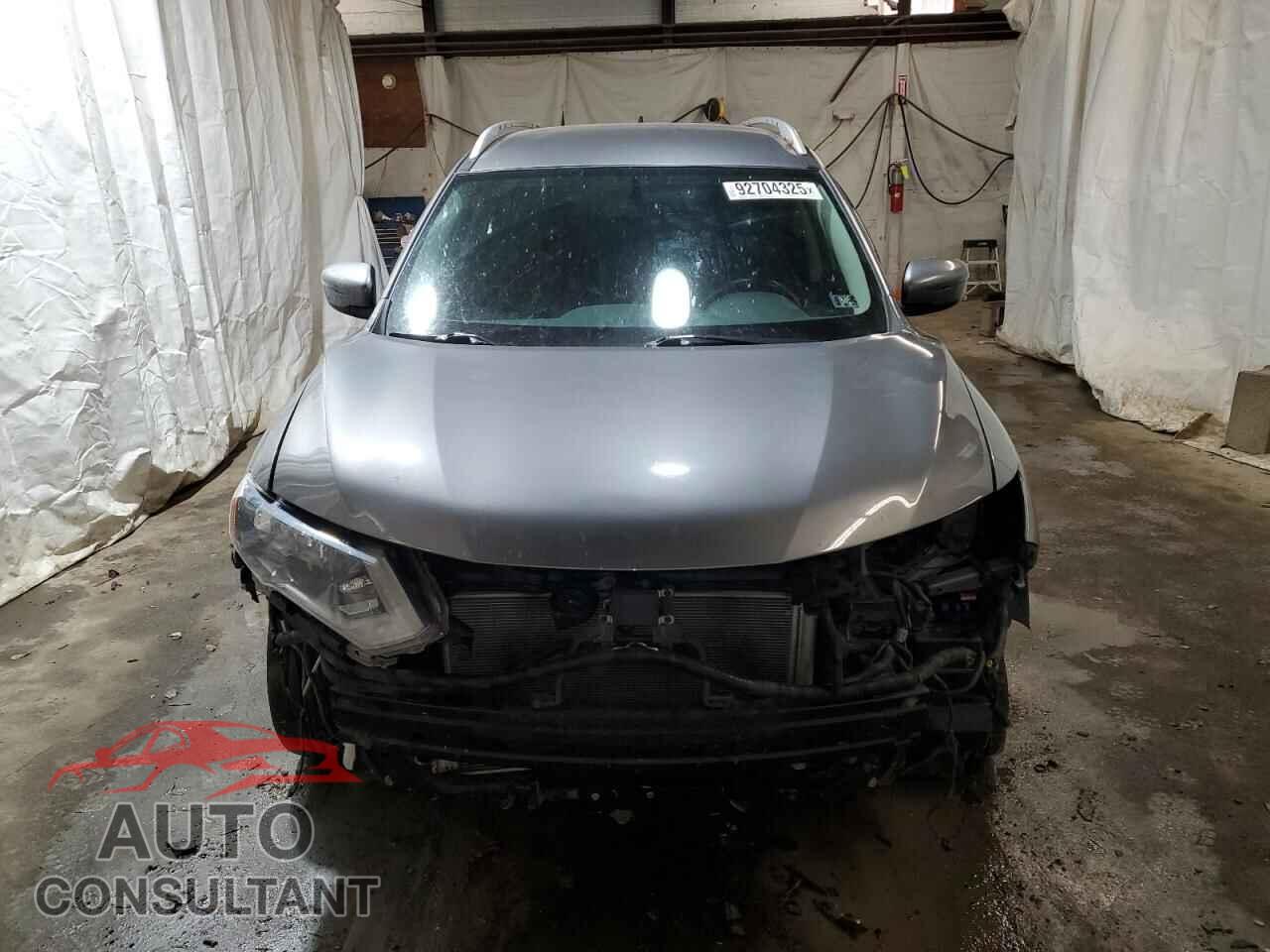 NISSAN ROGUE 2018 - KNMAT2MV2JP542013