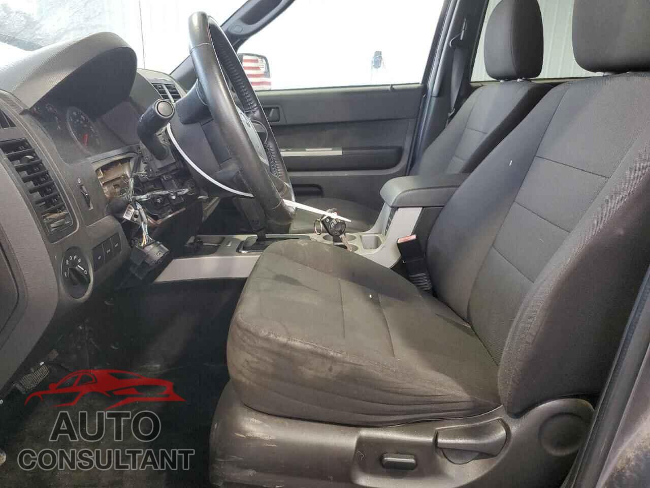 FORD ESCAPE 2011 - 1FMCU9DG1BKA97368
