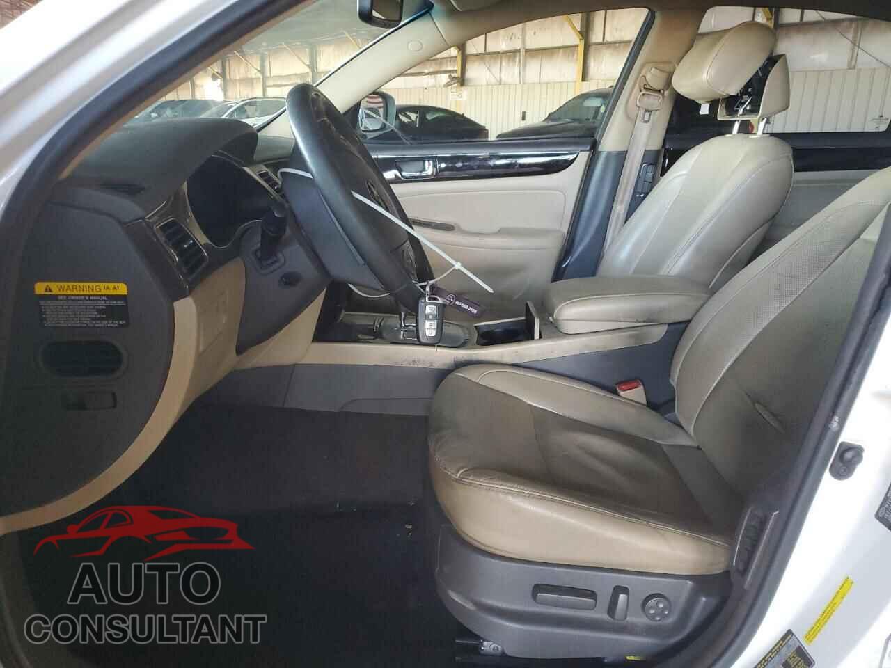 HYUNDAI GENESIS 2011 - KMHGC4DE8BU129453
