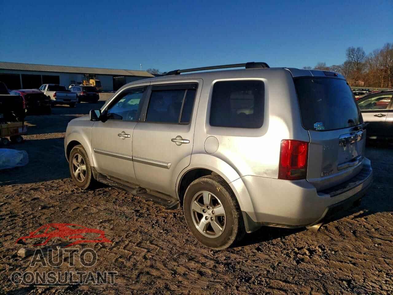 HONDA PILOT 2011 - 5FNYF4H72BB005277