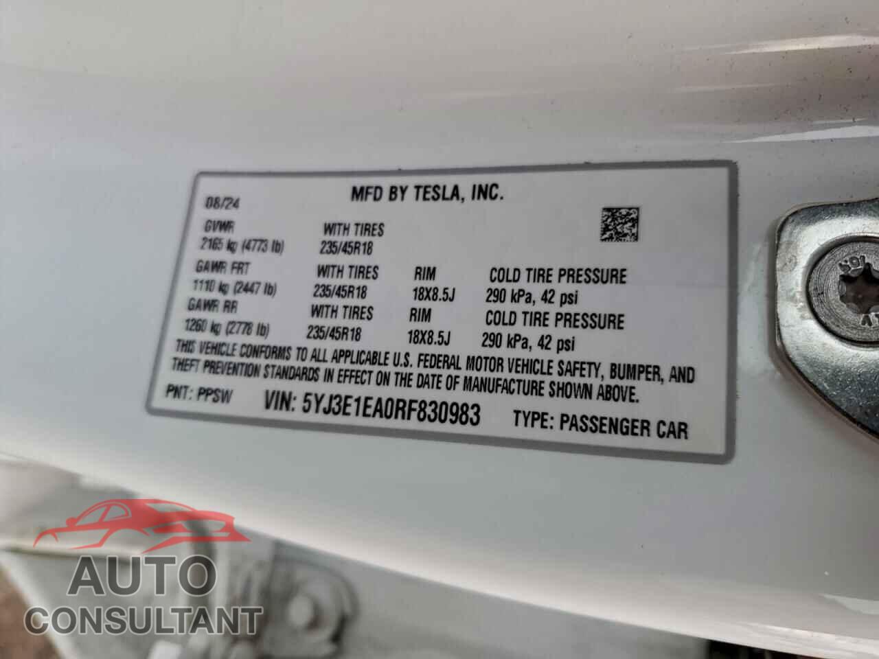 TESLA MODEL 3 2024 - 5YJ3E1EA0RF830983