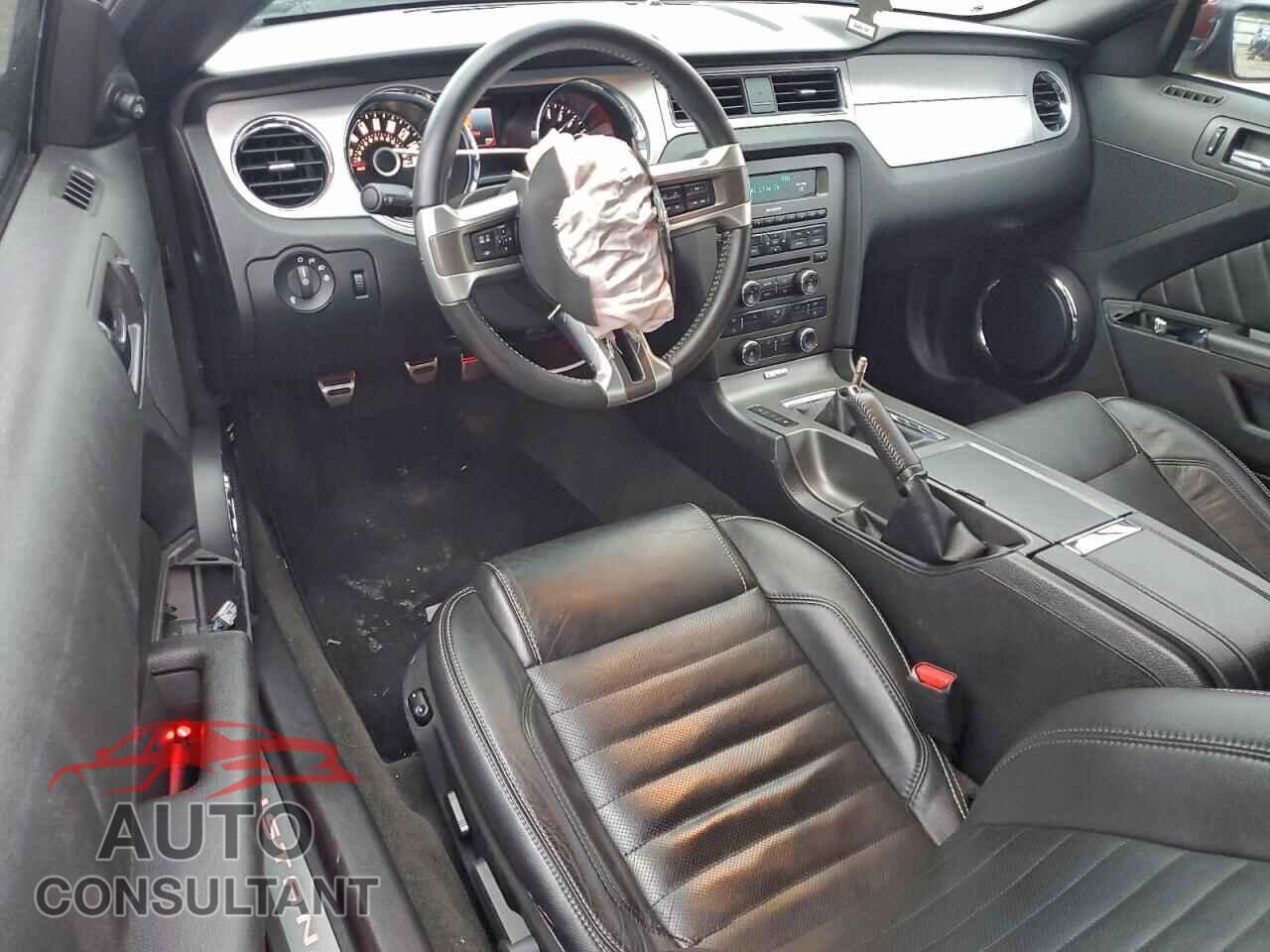 FORD MUSTANG 2014 - 1ZVBP8CF2E5282426