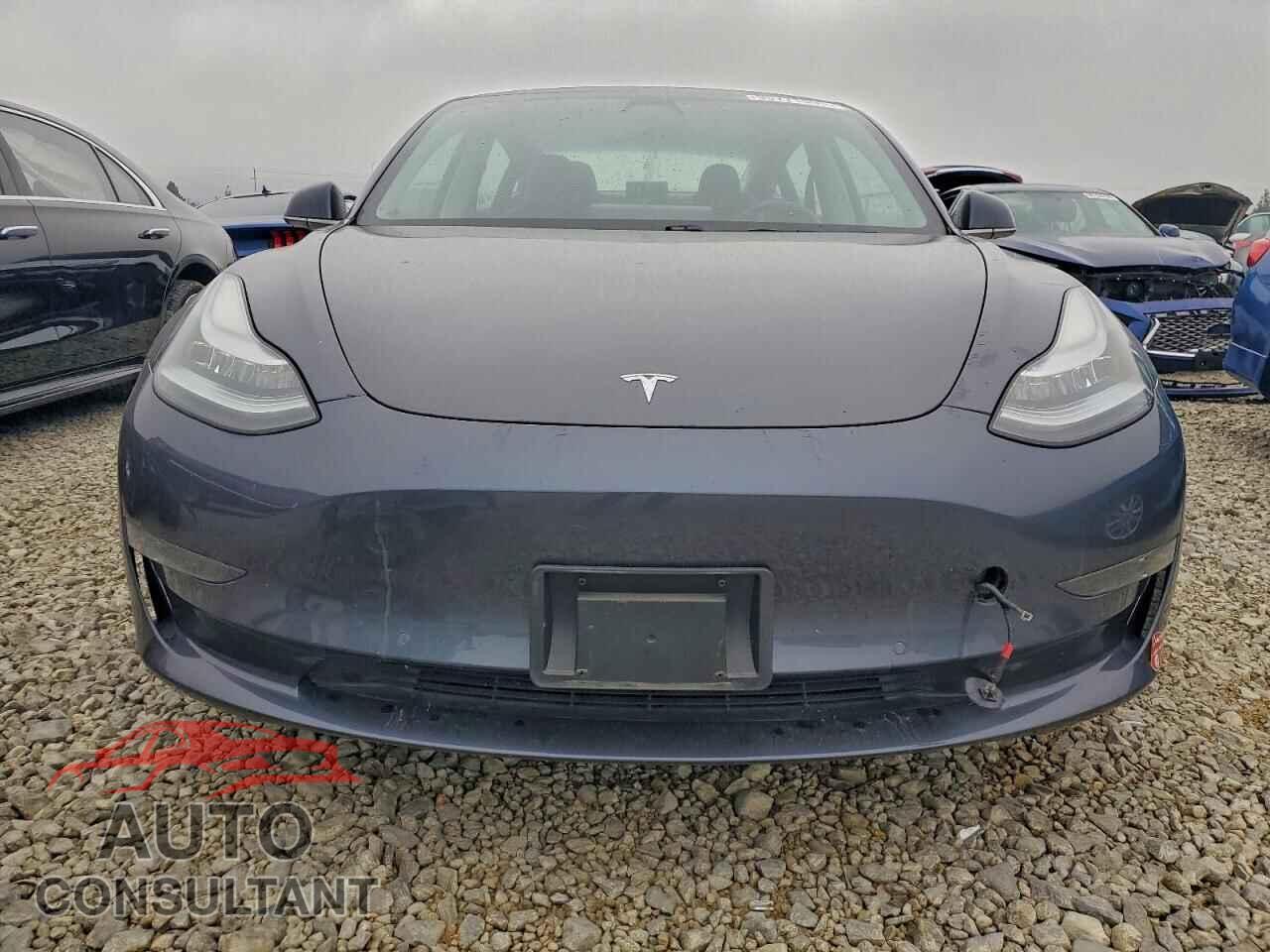 TESLA MODEL 3 2018 - 5YJ3E1EA8JF033725