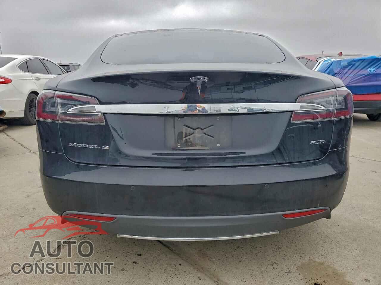 TESLA MODEL S 2015 - 5YJSA1H26FF082070
