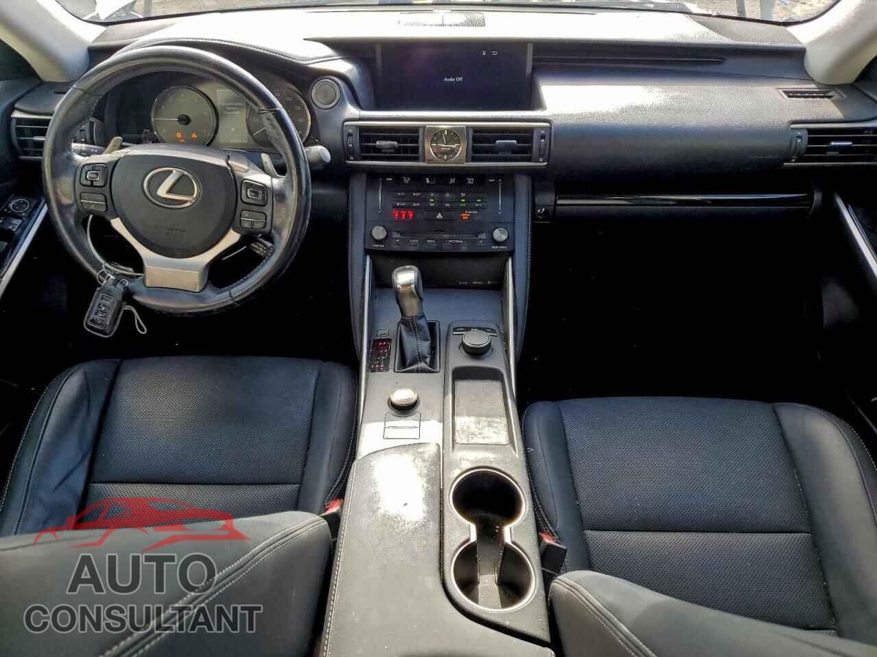 LEXUS IS 2017 - JTHBA1D20H5042818