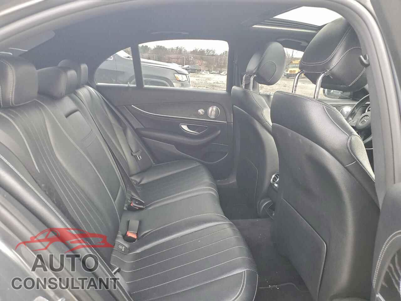 MERCEDES-BENZ E-CLASS 2017 - WDDZF4KB8HA173711