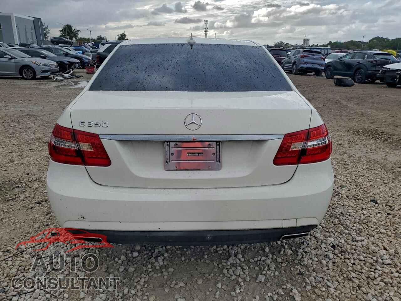 MERCEDES-BENZ E-CLASS 2012 - WDDHF5KB0CA588466