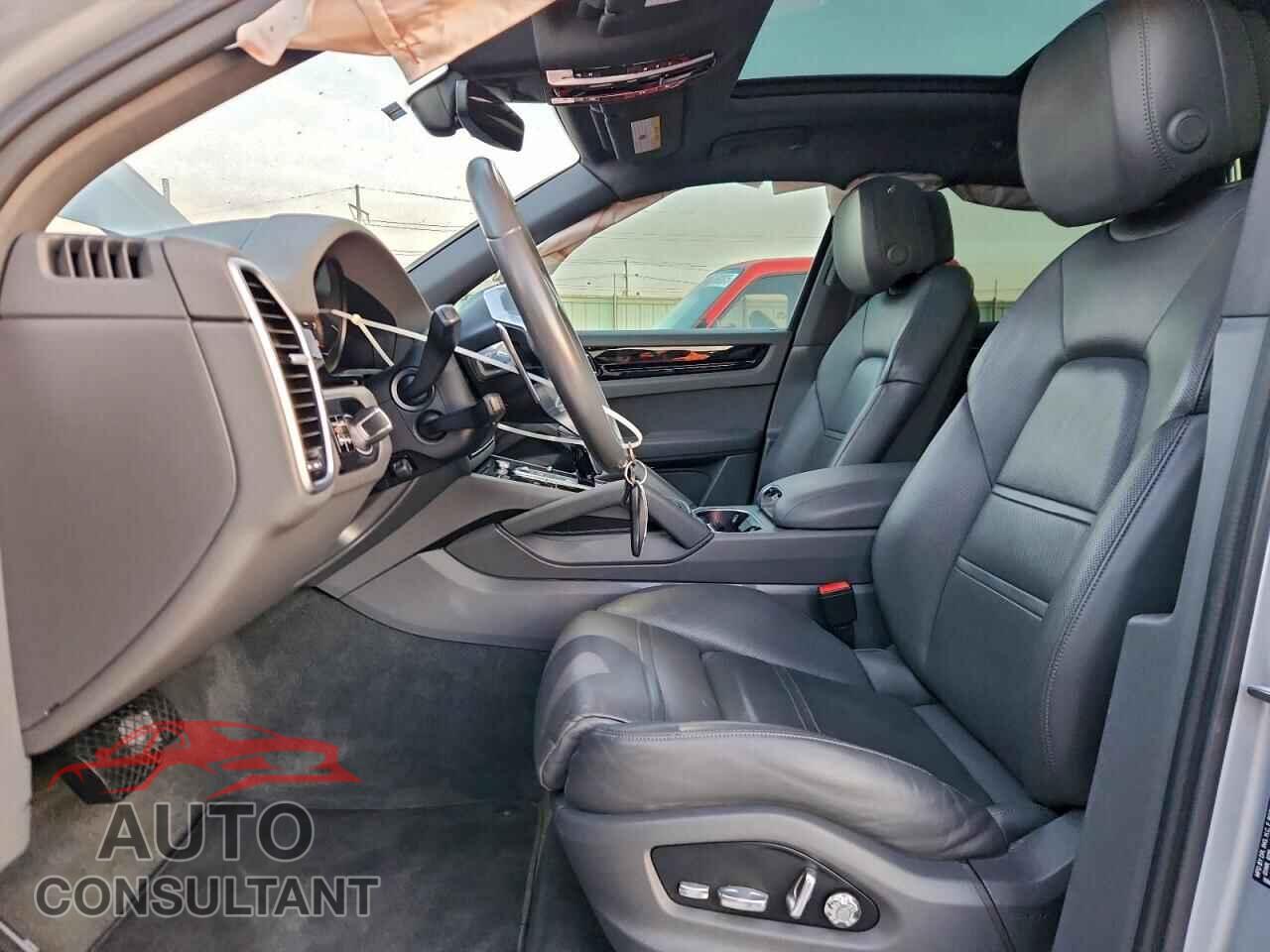 PORSCHE CAYENNE 2019 - WP1AA2AY6KDA03500