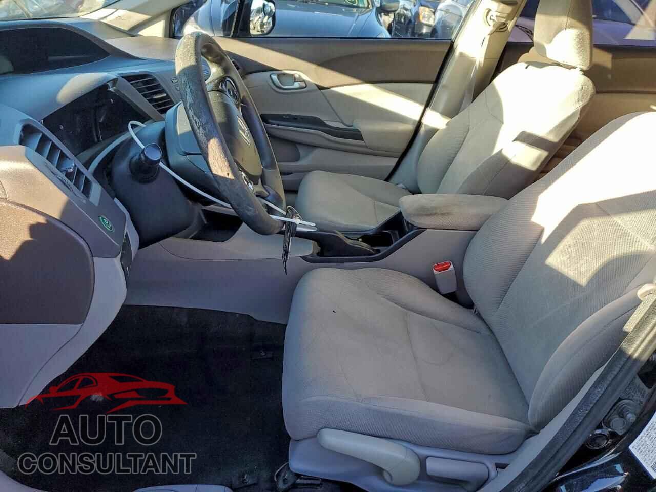 HONDA CIVIC 2012 - 2HGFB2F55CH584223