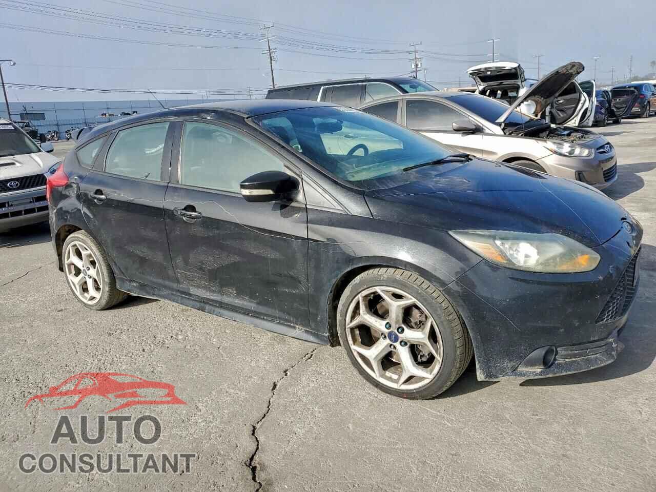 FORD FOCUS 2013 - 1FADP3L99DL352982