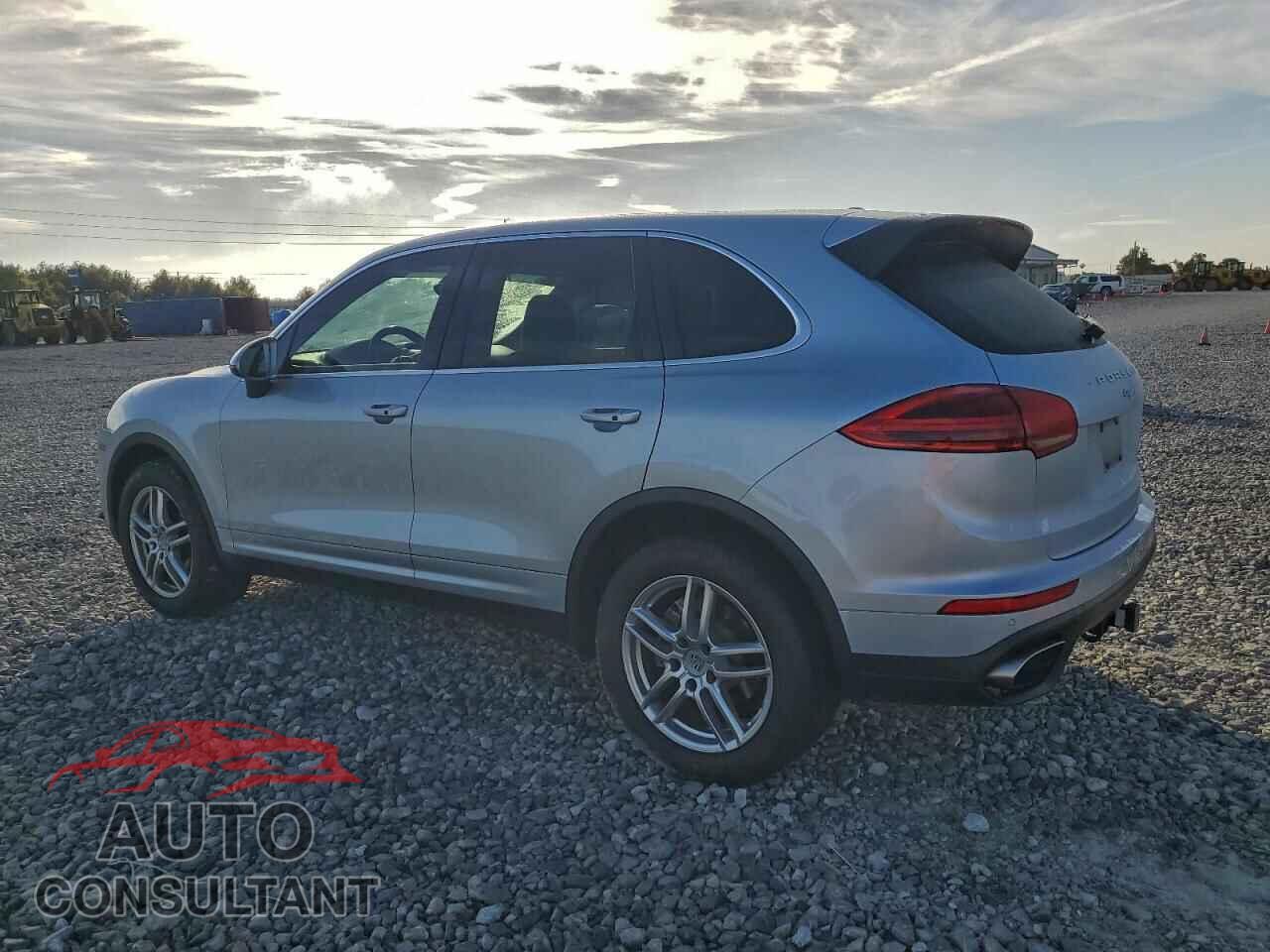 PORSCHE CAYENNE 2018 - WP1AA2A26JKA06306