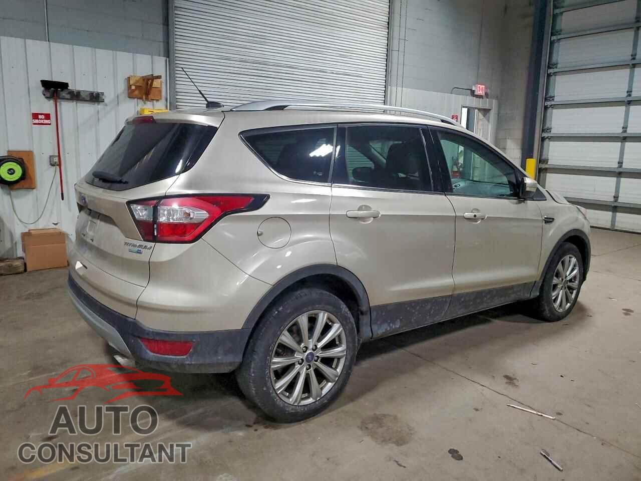 FORD ESCAPE 2017 - 1FMCU9JD4HUC48503