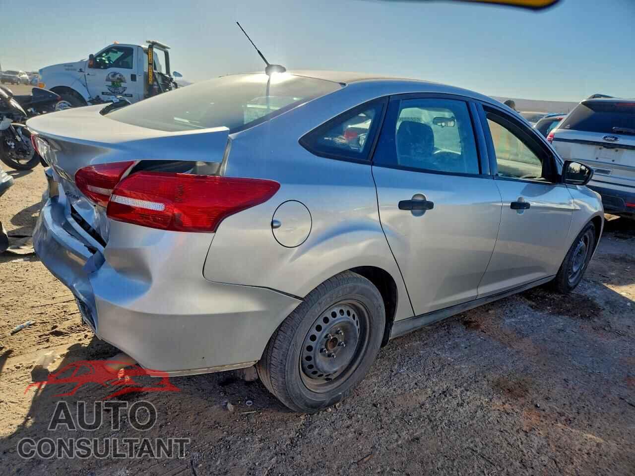 FORD FOCUS 2018 - 1FADP3E27JL303484