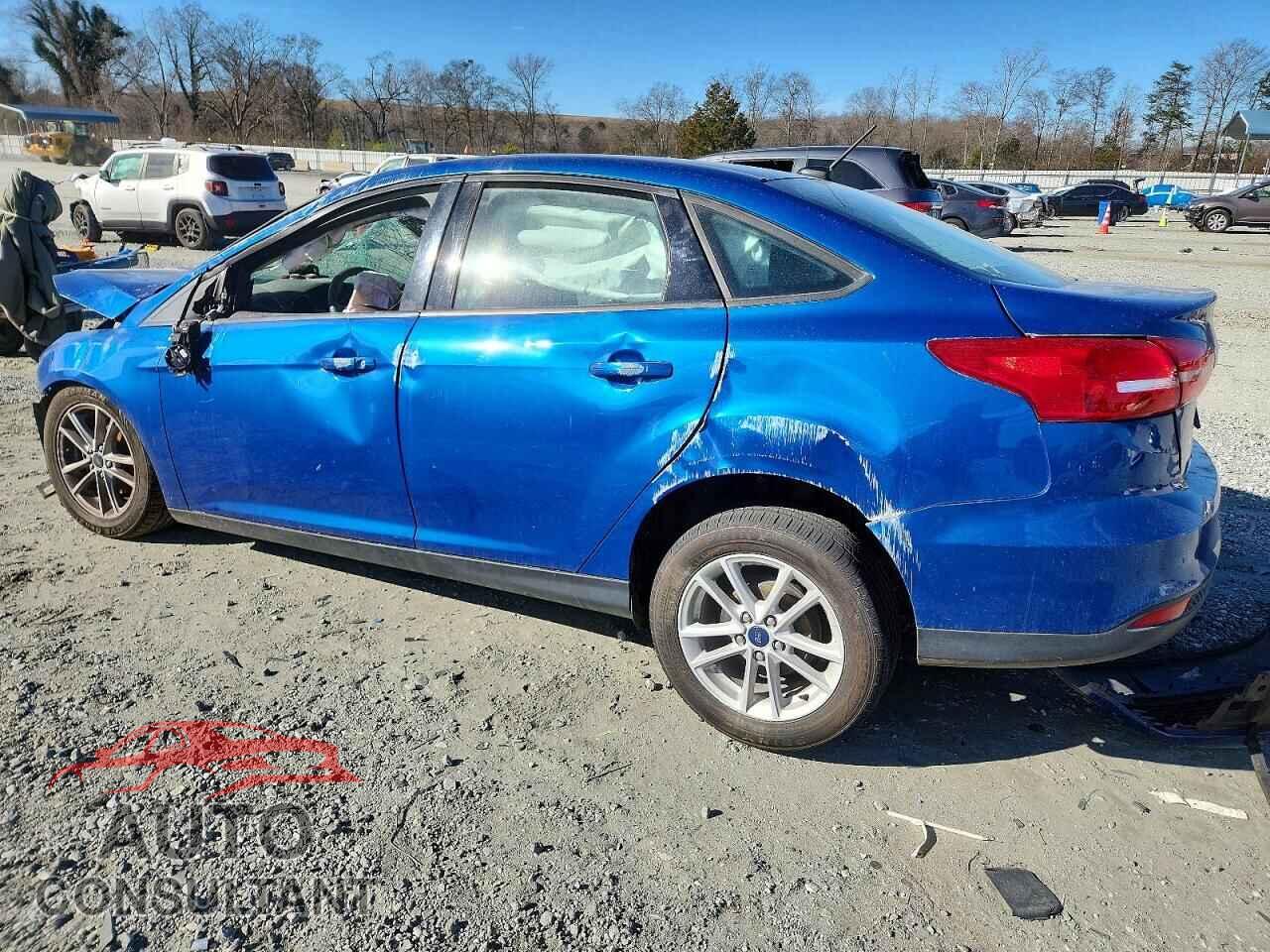 FORD FOCUS 2018 - 1FADP3F22JL298418