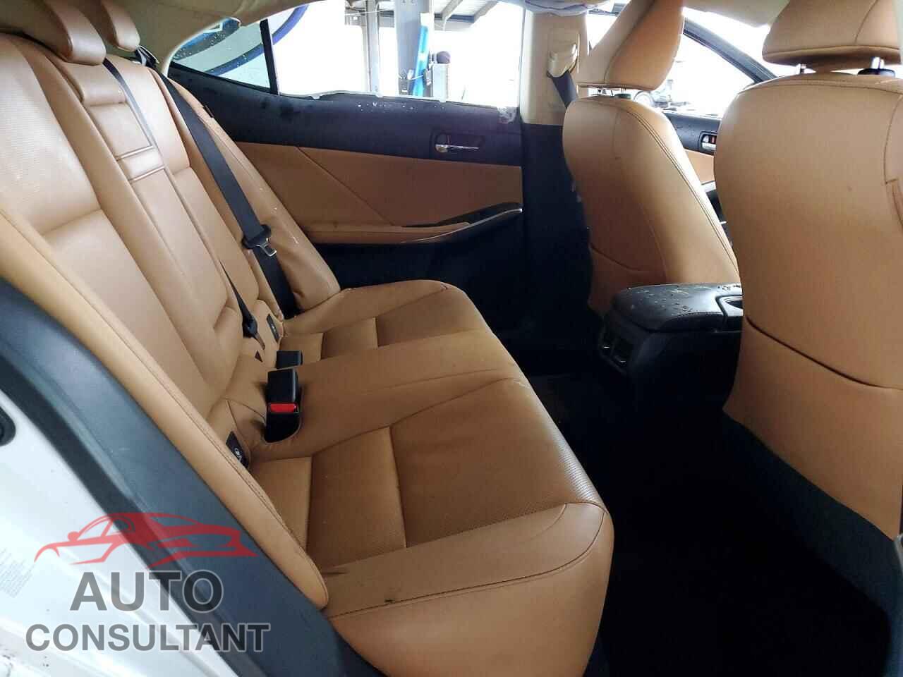 LEXUS IS 2014 - JTHBF1D2XE5034447