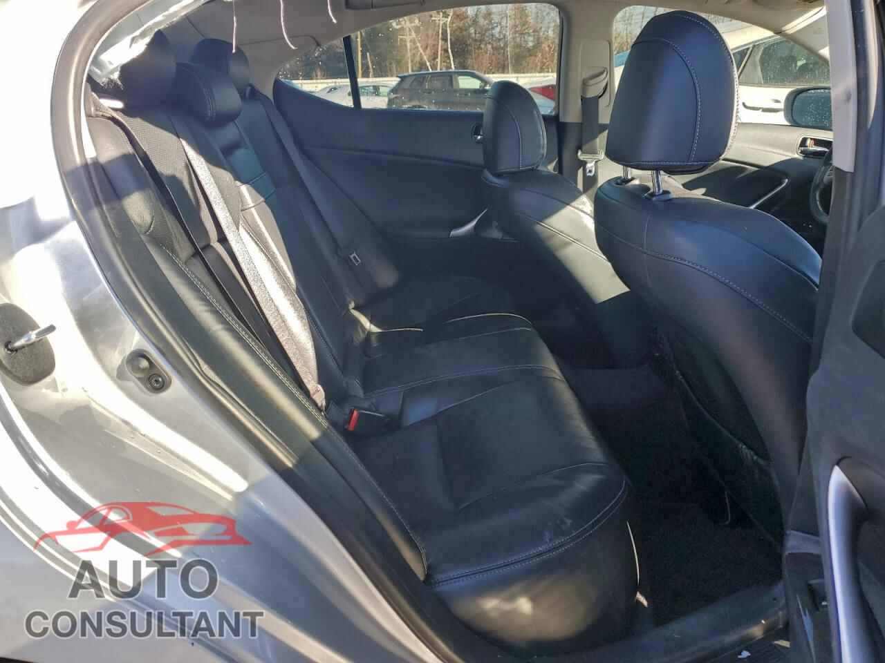 LEXUS IS 2012 - JTHCF5C23C5053383
