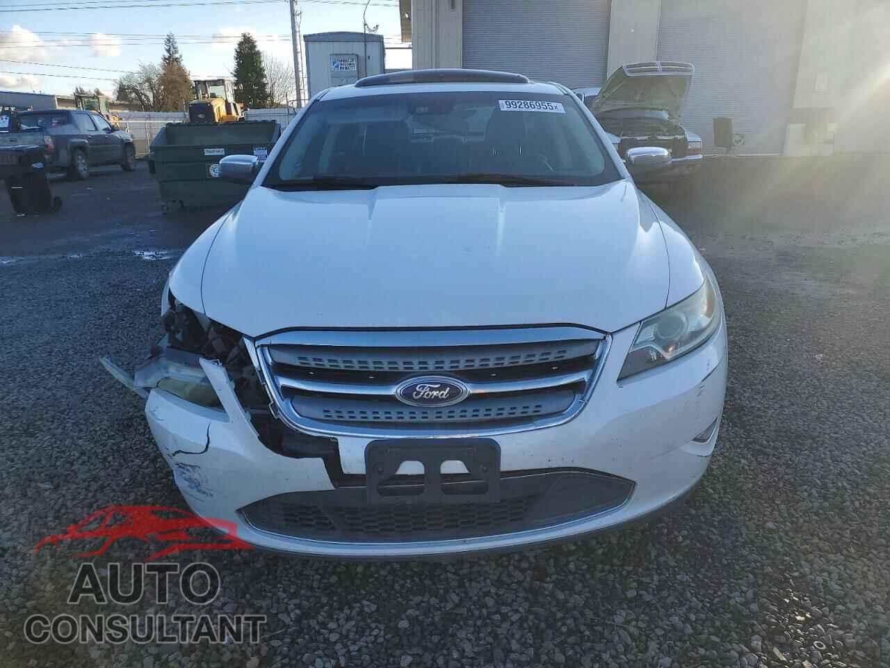 FORD TAURUS 2011 - 1FAHP2FW8BG118609