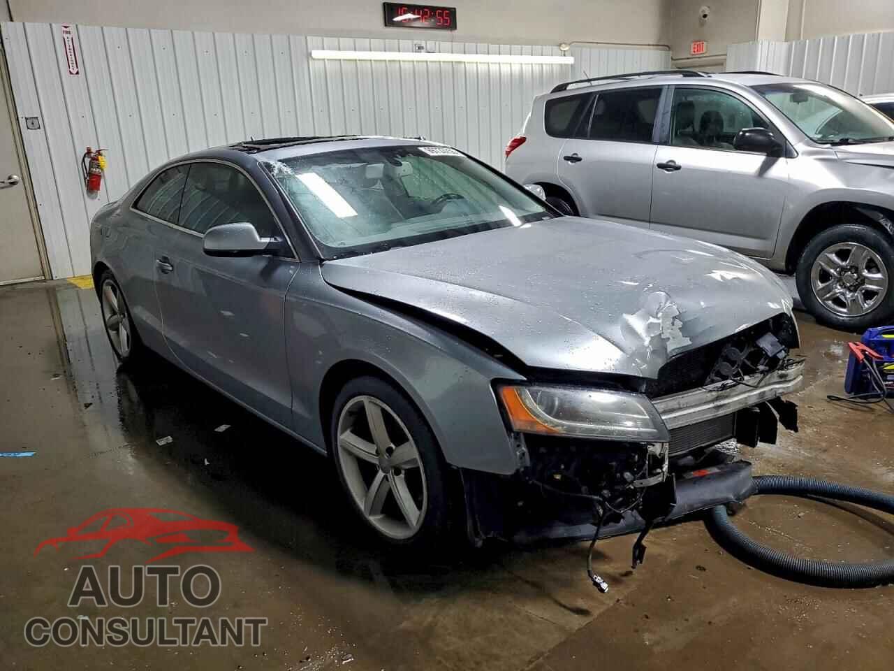AUDI A5 2010 - WAUVFAFR4AA051543