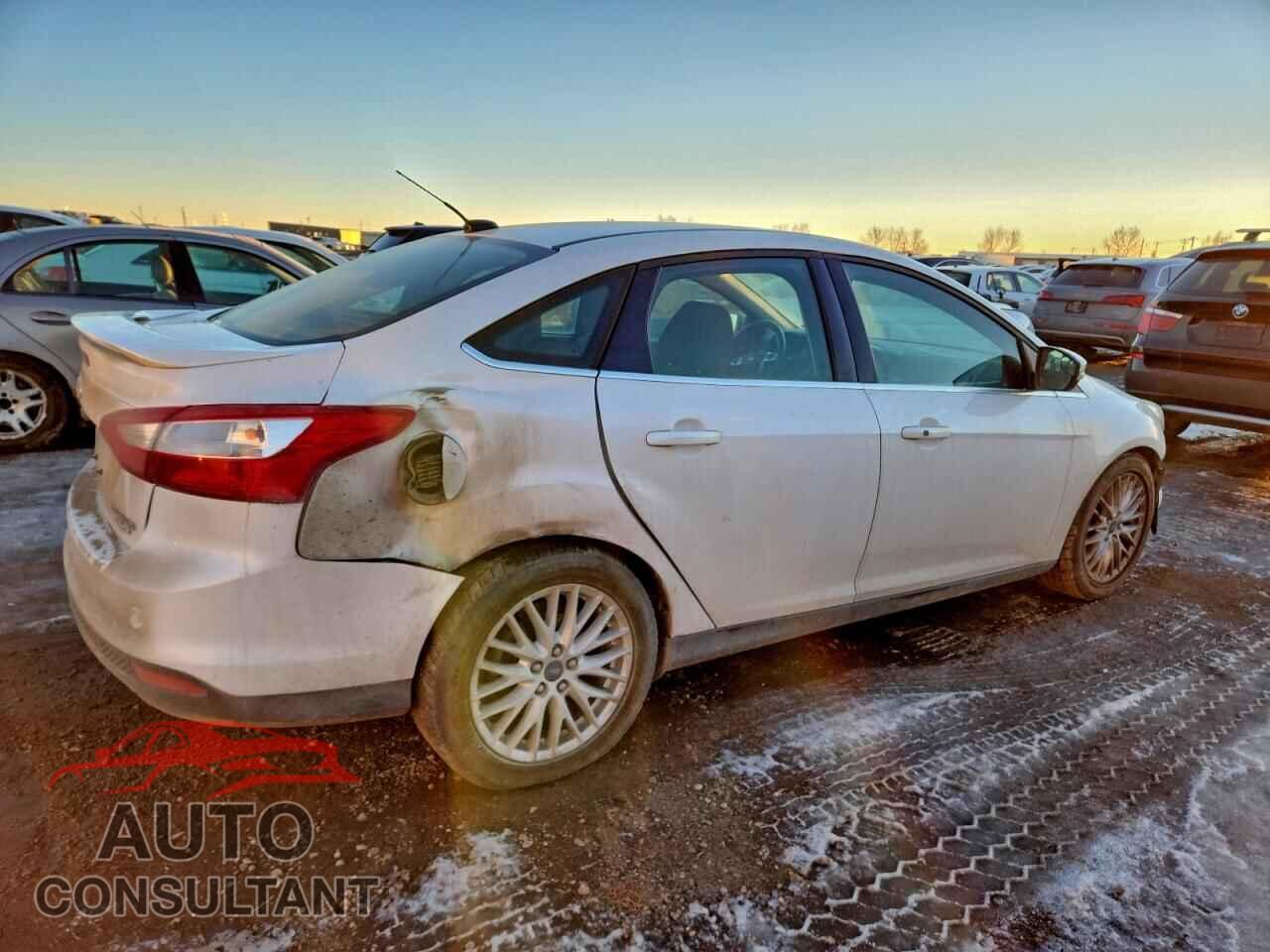 FORD FOCUS 2013 - 1FADP3J26DL227945
