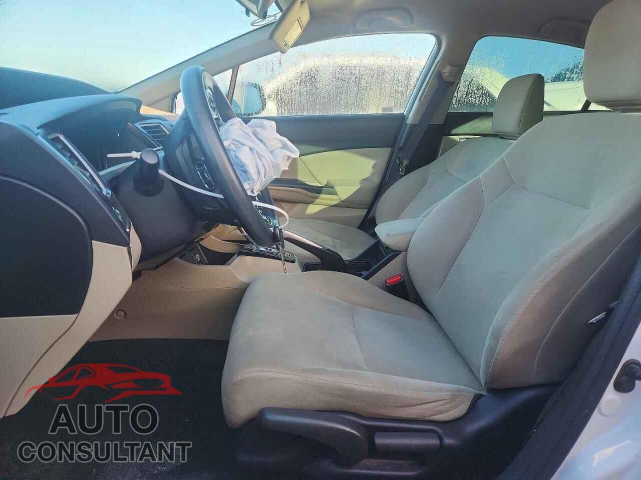 HONDA CIVIC 2013 - 19XFB2F55DE081223