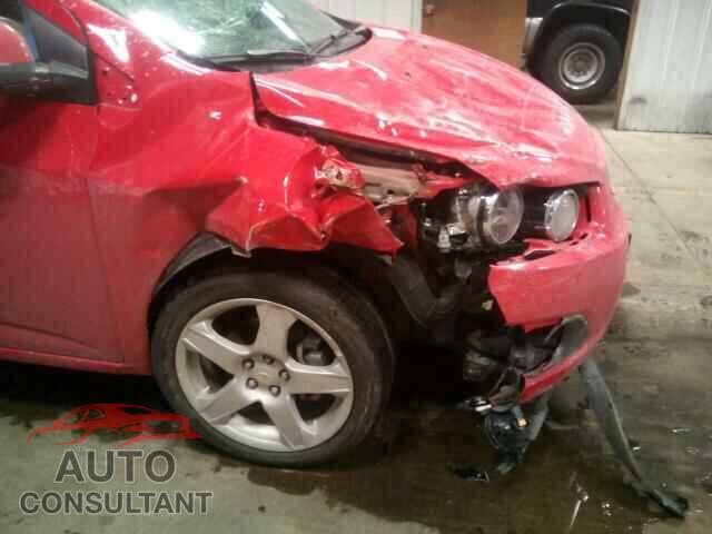 CHEVROLET SONIC 2015 - 1G1JE5SB7F4199057