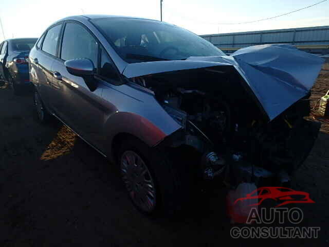 FORD FIESTA 2015 - 3FADP4AJ3FM104909