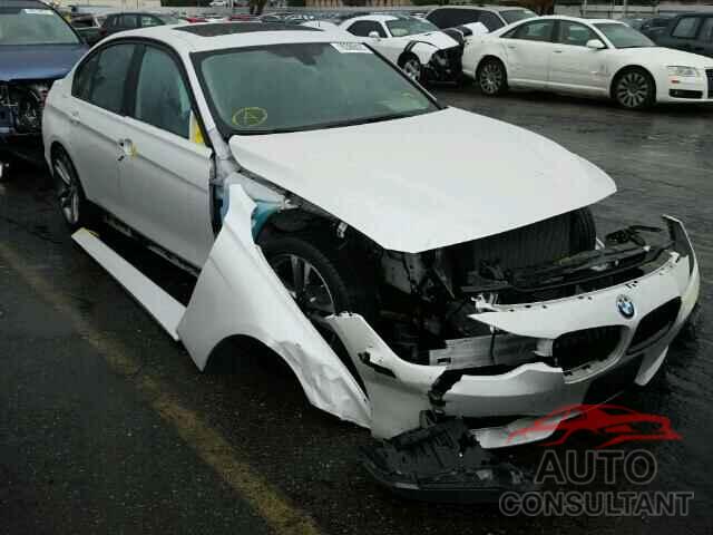 BMW 3 SERIES 2015 - WBA3C1C55FK123286