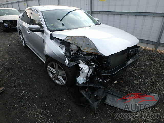 VOLKSWAGEN PASSAT 2015 - 1VWCV7A37FC018578