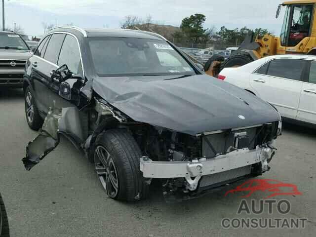 MERCEDES-BENZ GLC300 2016 - WDC0G4KB0GF104104