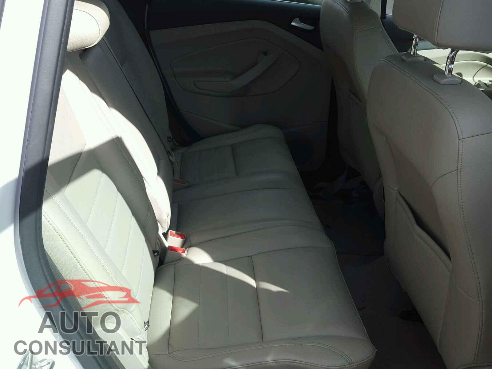 FORD CMAX 2015 - 1FADP5CU8FL110283
